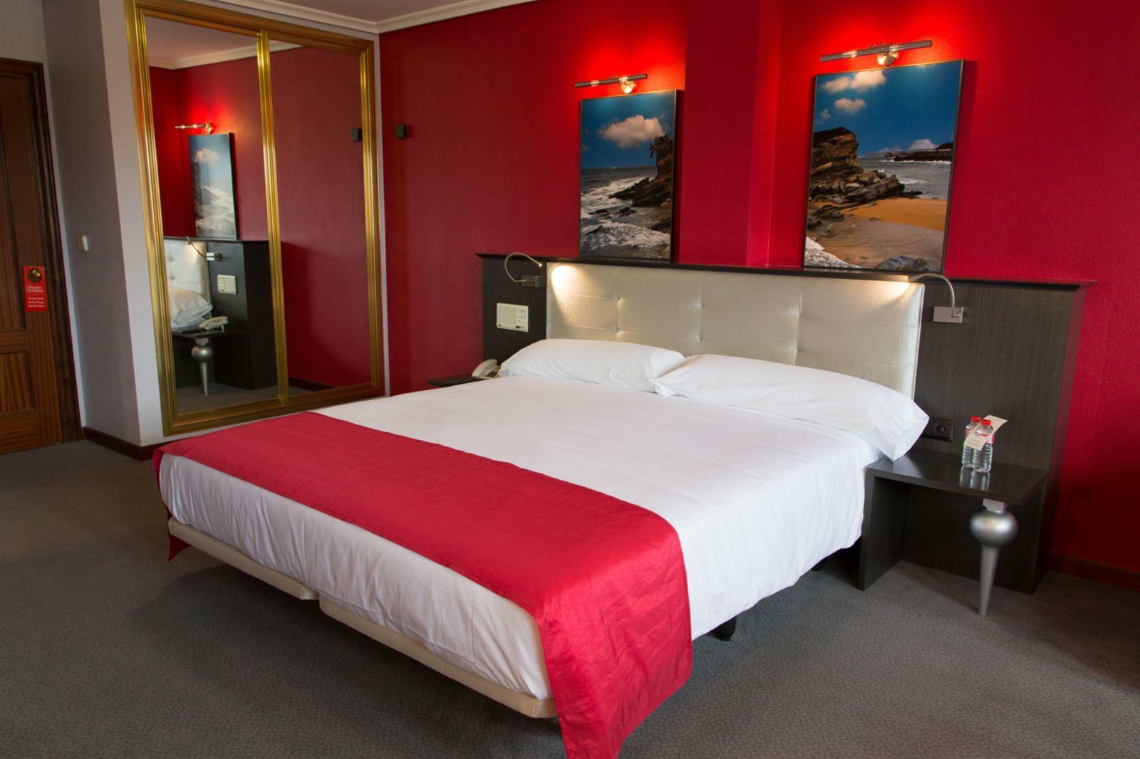 Chateau La Roca Sancibrian Room photo